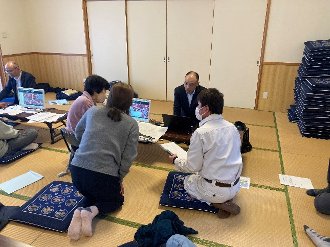 森林境界説明会の様子